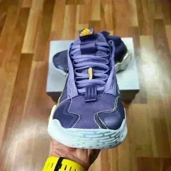 💰HUGE CLEARANCE SALE 💰 Adidas Exhibit B Candace Parker Mid Womens Shoes sz 7.5 - Picture 4 of 13